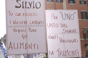 Immagine dalla Manifestazione indetta dalla FISH il 15 novembre 2005 (foto di Marco Marongiu)