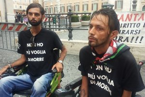 I fratelli Marco e Sandro Biviano in Piazza Monte Citorio